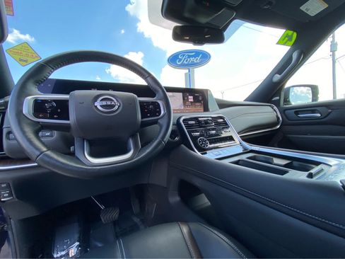 Used 2025 Nissan Armada SL AWD/4WD image 24