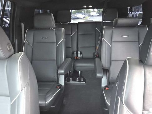 Used 2025 Cadillac Escalade ESV Premium Luxury w/ Touring Package AWD/4WD image 25