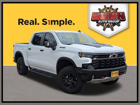 Used 2024 Chevrolet Silverado 1500 ZR2 w/ Technology Package AWD/4WD image 1