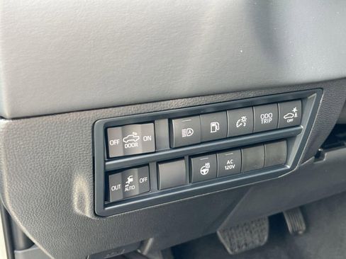 New 2025 Toyota Tundra Platinum image 23