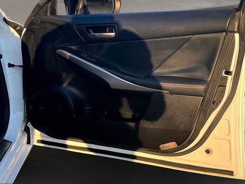 Used 2019 Lexus IS 300 image 27