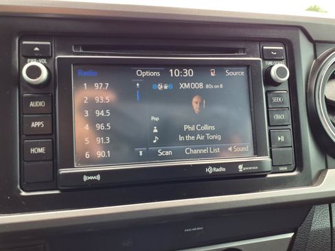 Used 2019 Toyota Tacoma SR5 RWD image 6