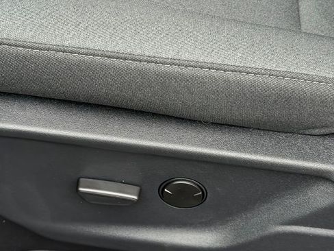 New 2025 Ford F150 Lightning XLT image 12