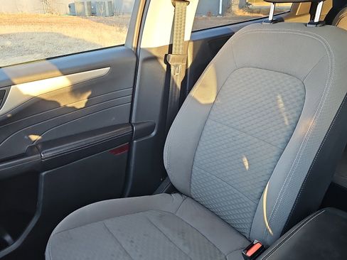 Used 2022 Ford Escape SE w/ SE Sport Appearance Package image 30