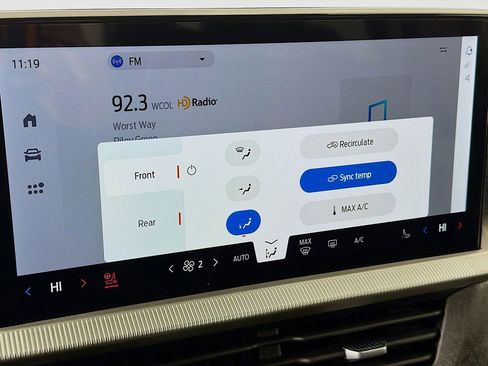 Used 2025 Ford Explorer Platinum w/ LUX Leather Package image 41