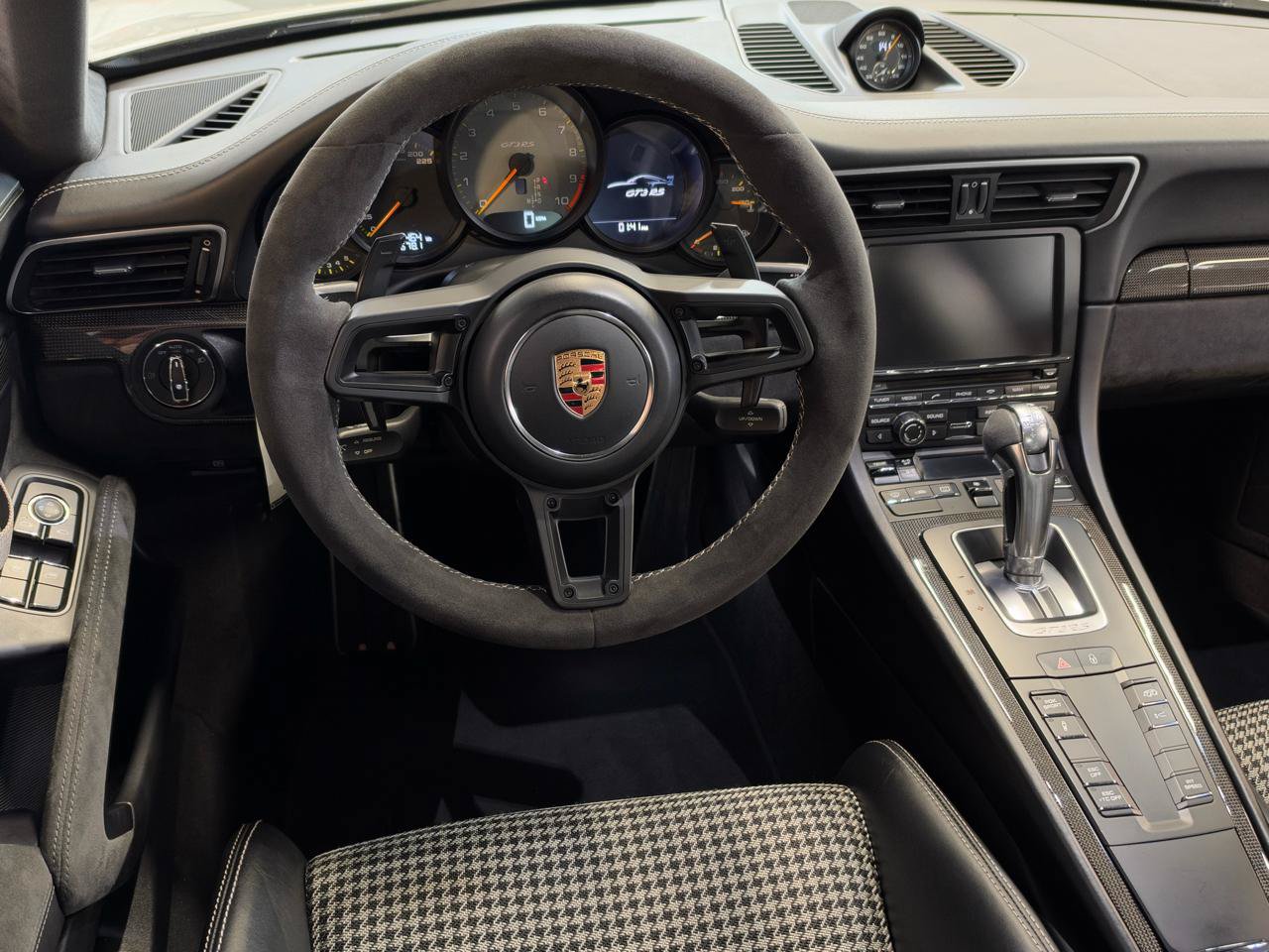 Used 2016 Porsche 911 GT3 RS RWD image 15