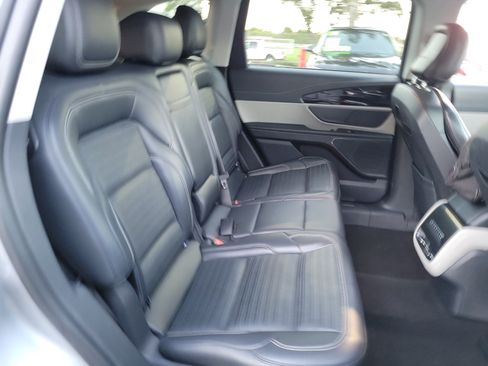 Used 2024 Lincoln Nautilus Reserve image 25