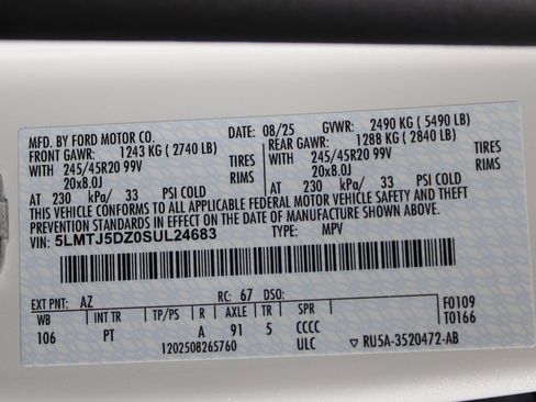 Used 2025 Lincoln Corsair Grand Touring image 25