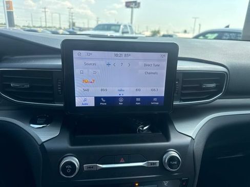 Used 2020 Ford Explorer XLT w/ Equipment Group 202A AWD/4WD image 15