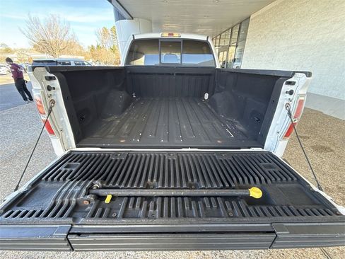Used 2011 Ford F150 Lariat w/ Lariat Plus Pkg image 24