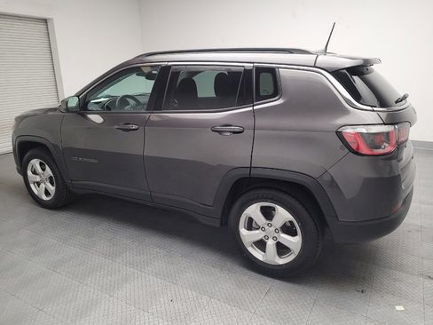 Used 2020 Jeep Compass Latitude image 3