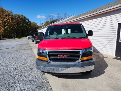Used 2015 GMC Savana 2500 image 3