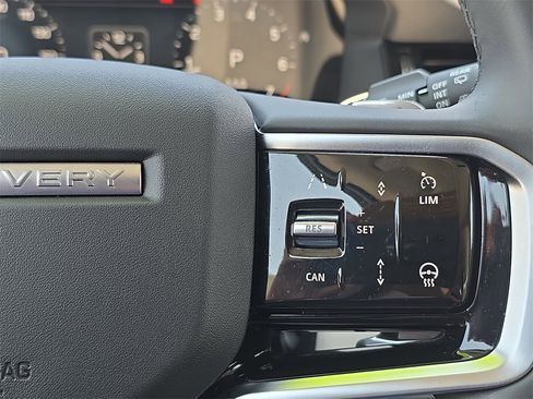 Certified 2025 Land Rover Discovery Sport S image 18