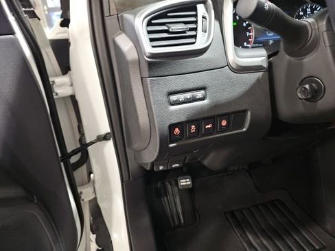 Certified 2024 Nissan Murano Platinum w/ Cargo Package image 12