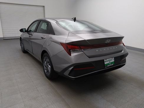 Used 2024 Hyundai Elantra SEL FWD image 5