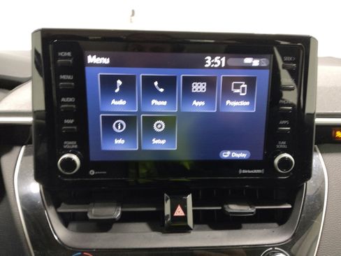 Used 2022 Toyota Corolla LE image 25