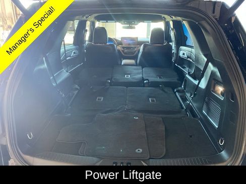 Used 2025 Ford Explorer ST-Line w/ ST-Line Street Pack AWD/4WD image 20