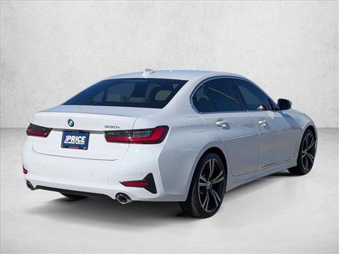 Used 2022 BMW 330i Sedan w/ Driving Assistance Package image 5