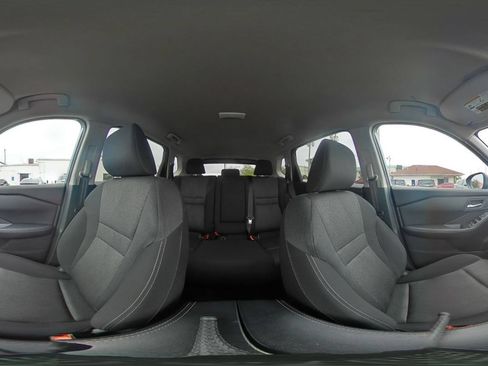 Used 2025 Nissan Rogue SV FWD image 45