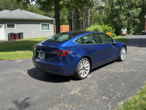 Used 2020 Tesla Model 3 Long Range AWD/4WD image 6