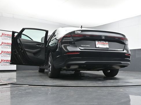 Used 2023 Honda Accord EX image 44