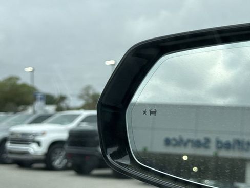 Used 2025 Chevrolet Blazer RS w/ Enhanced Convenience Package image 16