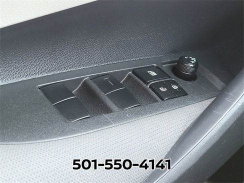 Used 2021 Toyota Corolla LE image 29