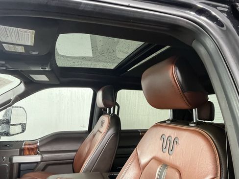 Used 2022 Ford F250 King Ranch w/ FX4 Off-Road Package image 17