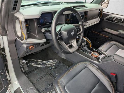 Used 2022 Ford Bronco Badlands image 10