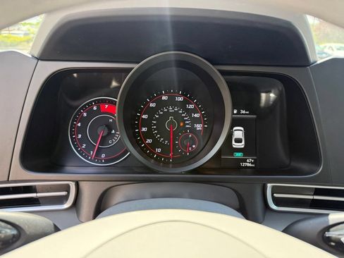 Used 2023 Hyundai Elantra SEL FWD image 27
