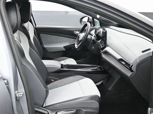 Used 2023 Volkswagen ID.4 Pro image 35