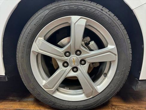 Used 2019 Chevrolet Volt LT image 14