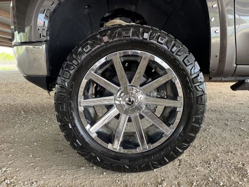 Used 2019 GMC Sierra 1500 SLT AWD/4WD image 42