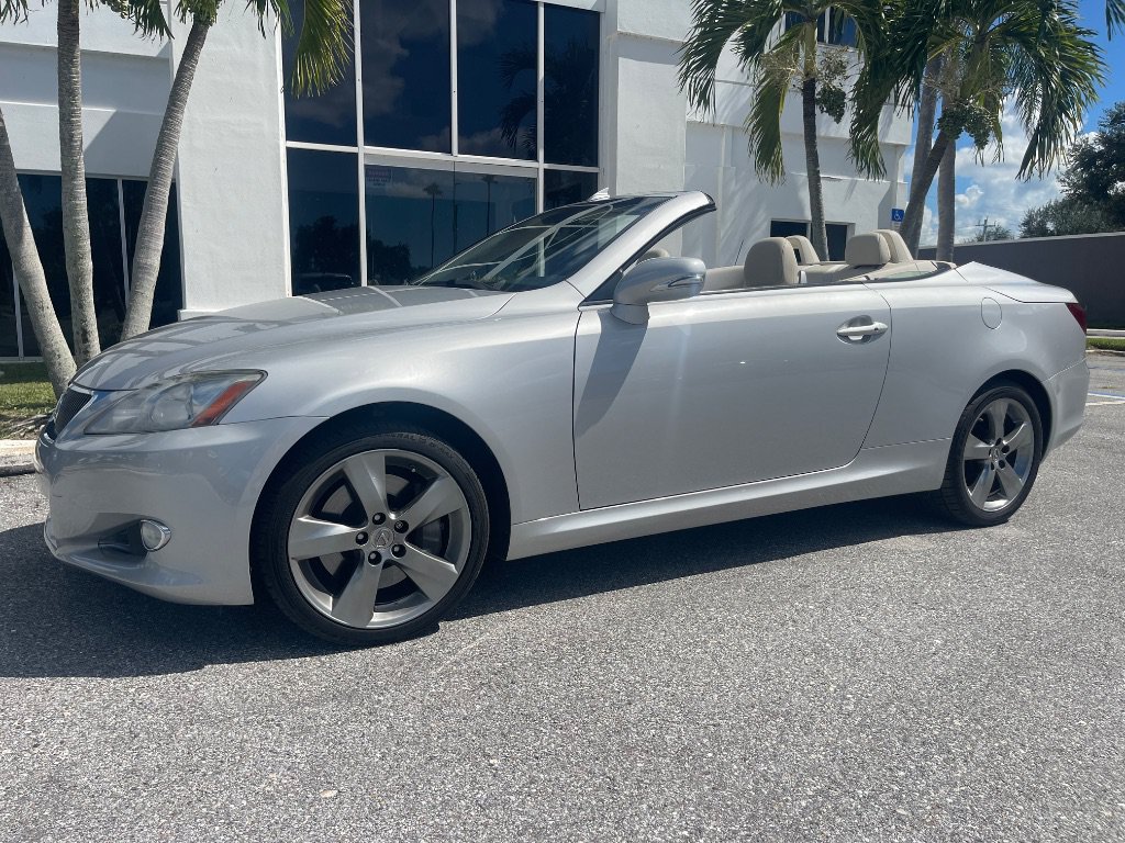 Used 2010 Lexus IS 350C RWD image 26