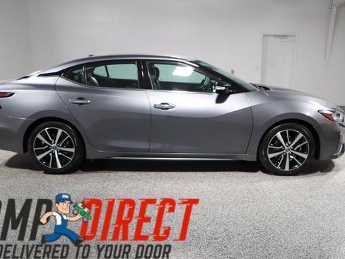 Used 2023 Nissan Maxima SV w/ Floor Mat Group image 6