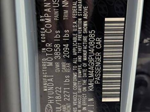 Used 2023 Hyundai Elantra SEL image 21