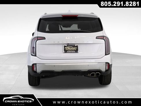 Used 2024 Kia Telluride EX w/ EX Captain's Chair Package image 6