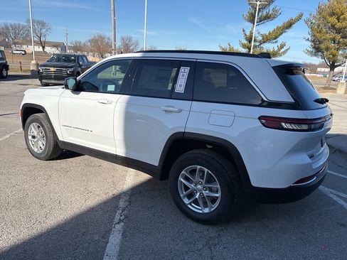 New 2026 Jeep Grand Cherokee Laredo X AWD/4WD image 22