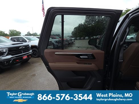 New 2026 Chevrolet Tahoe High Country AWD/4WD image 27