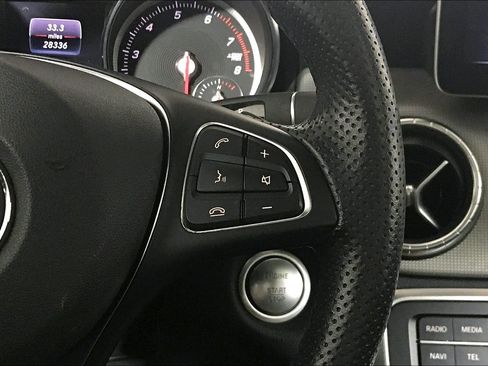 Used 2019 Mercedes-Benz CLA 250 4MATIC image 16