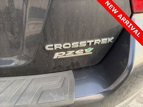 Used 2016 Subaru Crosstrek 2.0i Limited w/ Popular Package #1 image 5