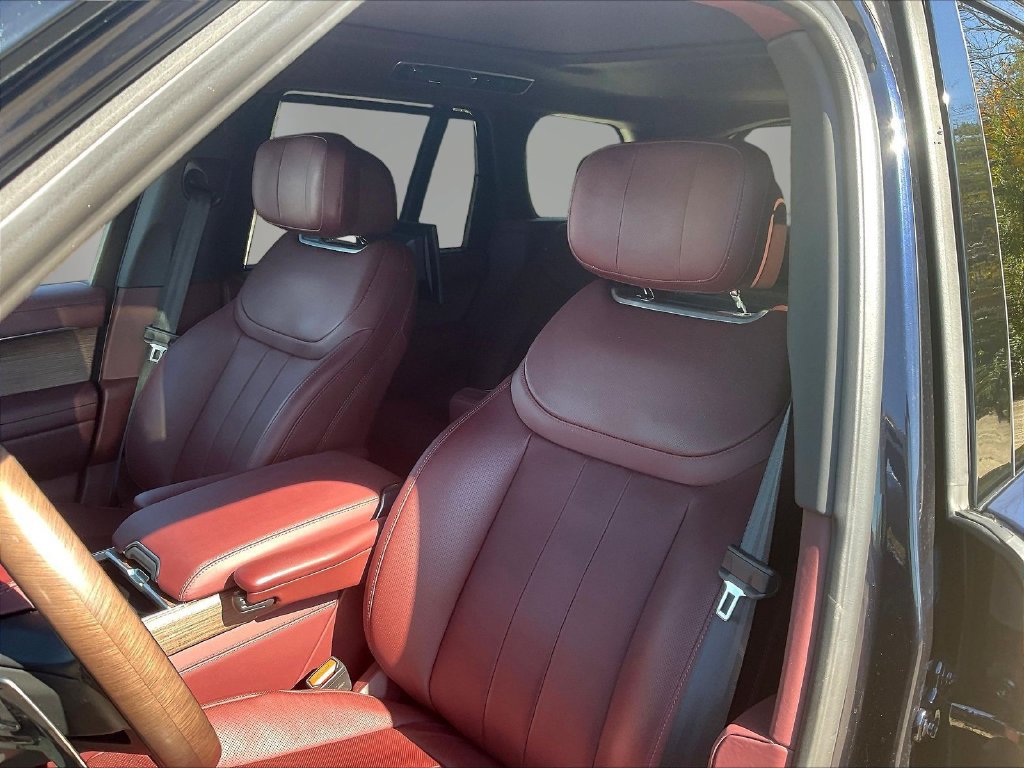 Used 2025 Land Rover Range Rover Autobiography AWD/4WD image 21