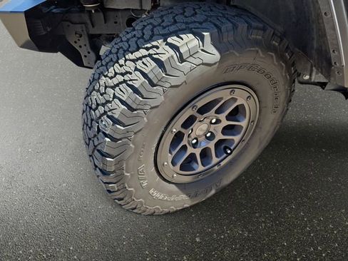 Used 2023 Jeep Wrangler Unlimited Rubicon w/ Xtreme 35 Tire Package AWD/4WD image 35