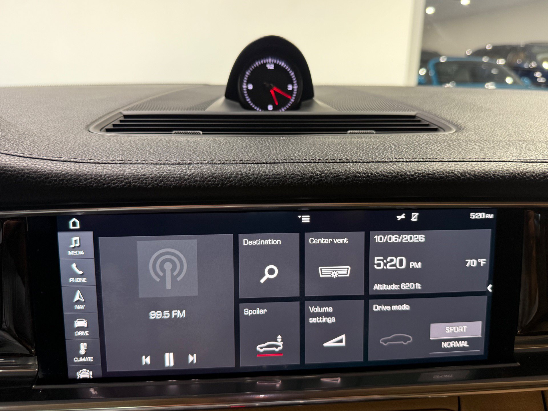 Used 2017 Porsche Panamera 4S AWD/4WD image 35