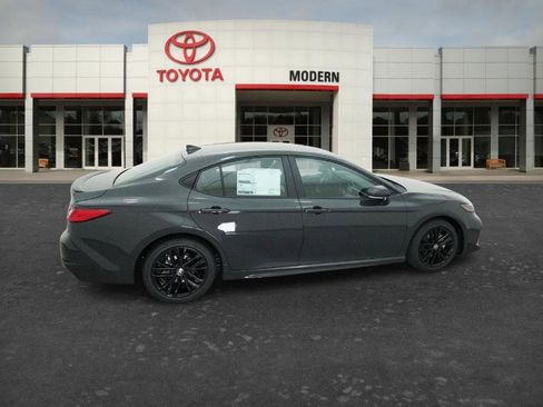 New 2026 Toyota Camry SE FWD image 13