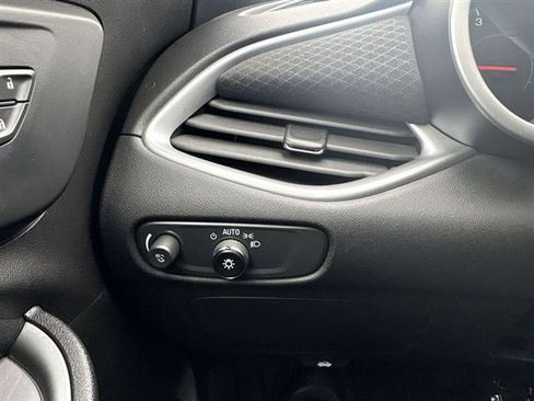 Used 2023 Chevrolet Malibu LT w/ Sport Edition image 17