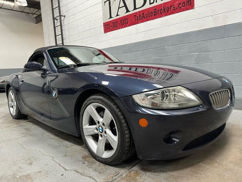 Used 2005 BMW Z4 3.0i RWD image 8