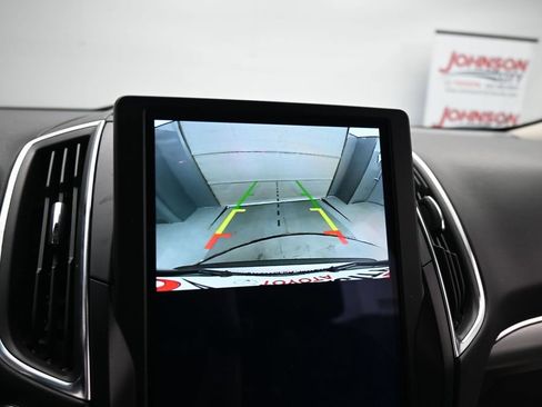 Used 2024 Ford Edge Titanium AWD/4WD image 18