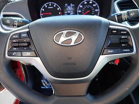 Used 2021 Hyundai Accent SE image 13