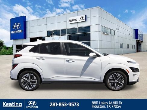 Certified 2023 Hyundai Kona SE w/ Cargo Package FWD image 4